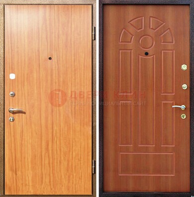 Светлая железная дверь с ламинатом МДФ внутри ДЛ-15 в Мурино