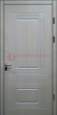 Белая металлическая дверь с МДФ ДМ-128 в Мурино