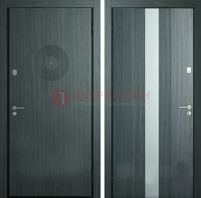 Темная железная дверь с МДФ и декоративной вставкой ДМ-25 в Дзержинском