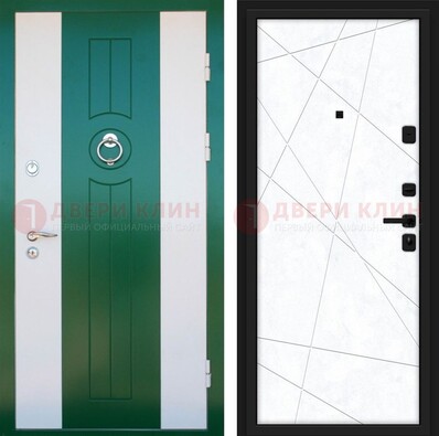 Зеленая железная дверь с панелями МДФ ДМ-369 в Мурино