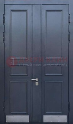 Черная двухстворчатая дверь для улицы с МДФ ДМ-535 в Мурино