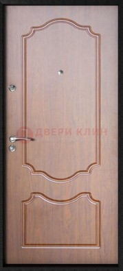 Светлая железная дверь с МДФ ДМ-87 в дом из бруса в Мурино