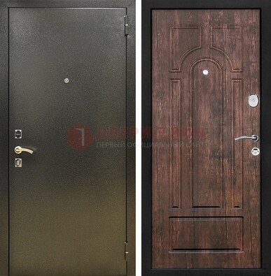Темно-серая металлическая дверь с порошковым покрытием и МДФ коричневая ДП-292 в Мурино