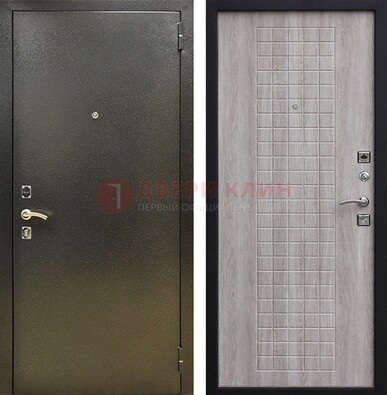 Железная темная дверь с порошковым покрытием и филенчатой МДФ ДП-297 в Мурино