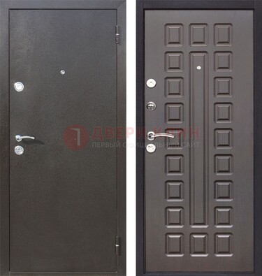 Коричневая железная дверь с порошковым окрасом ДП-63 в Мурино