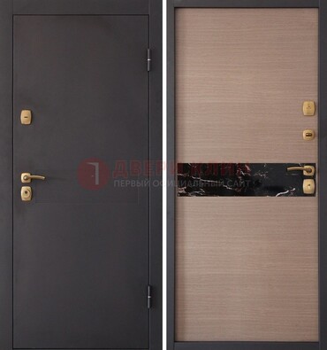 Коричневая металлическая дверь с порошковым окрасом ДП-82 в Мурино