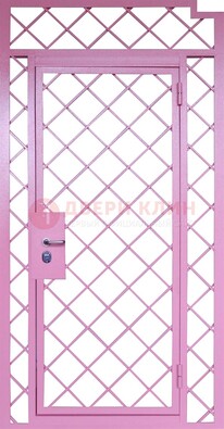 Розовая металлическая решетчатая дверь ДР-15 в Мурино
