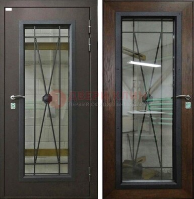 Коричневая железная дверь со стеклом для частного дома ДС-8 в Мурино