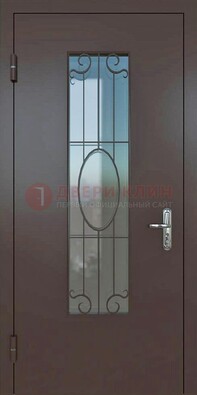 Коричневая наружная железная дверь со стеклом и ковкой ДСК-100 в Перми