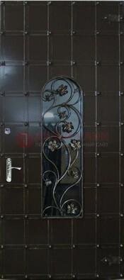 Высокая железная дверь со стеклом и ковкой ДСК-15 в Перми