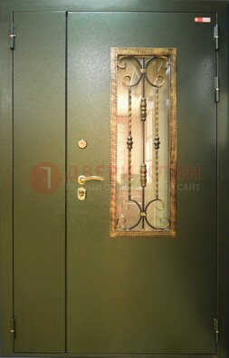 Стальная дверь со стеклом и ковкой ДСК-29 для квартиры в Дмитрове
