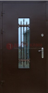 Надежная металлическая дверь со стеклом и ковкой ДСК-47 в Мурино