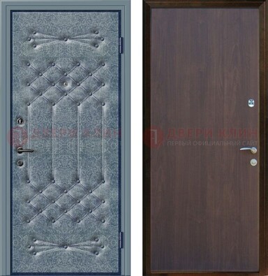 Серая металлическая дверь с винилискожей ДВ-35 в Мурино