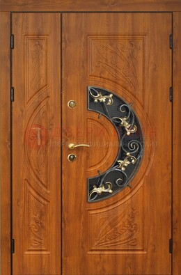 Входная дверь цвета золотой дуб с виноритом и ковкой ДВТ-176 в Мурино