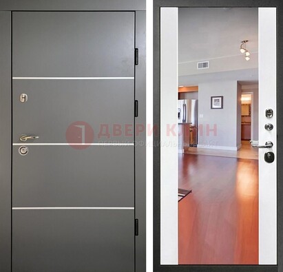 Темная коричневая входная дверь с зеркалом МДФ белая внутри ДЗ-131 в Мурино