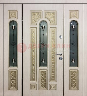 Светлая железная дверь с МДФ и витражом ВЖ-34 в Мурино